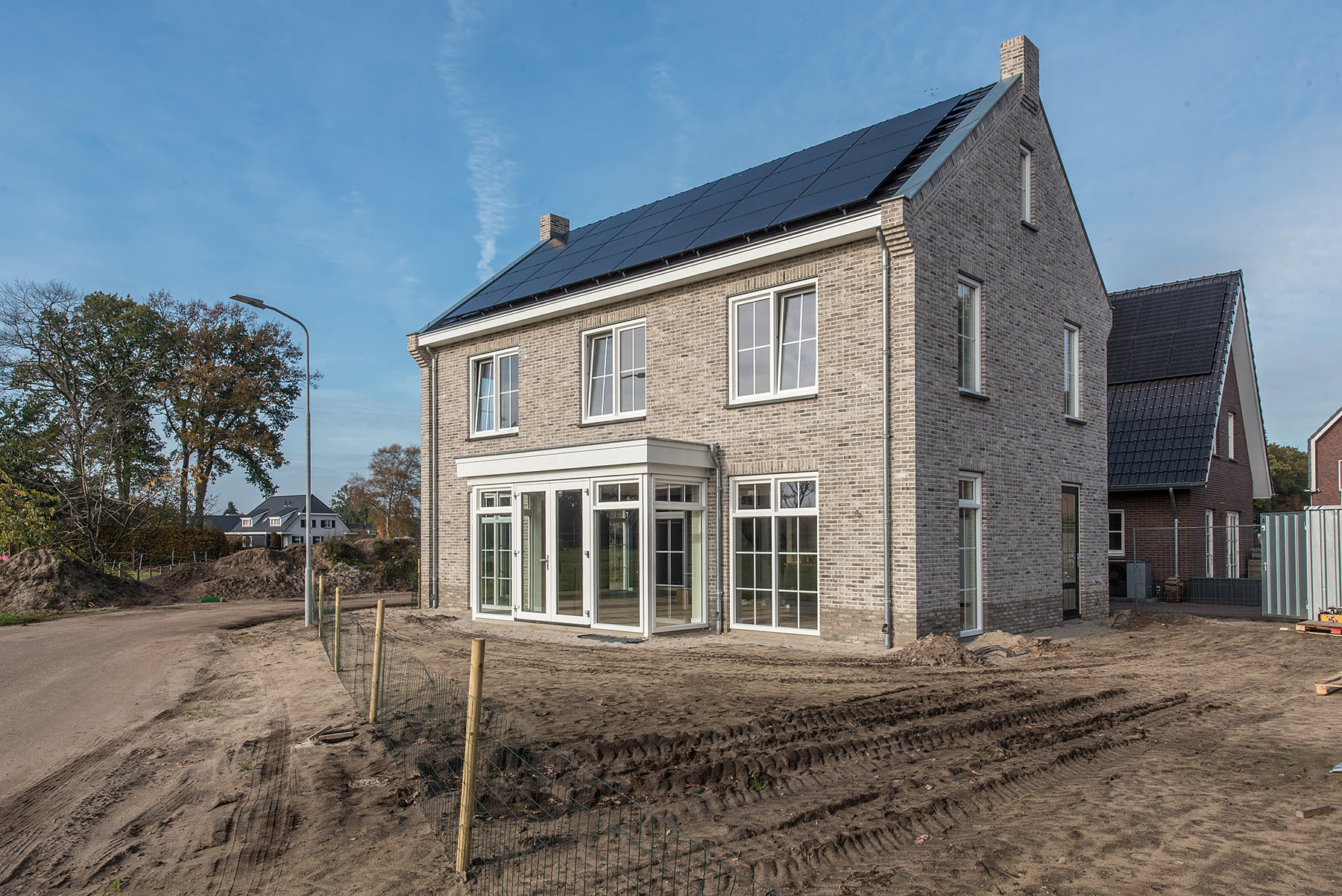 Nieuwbouw vrijstaande woning in Doornspijk met forse kap en diepe overstekken